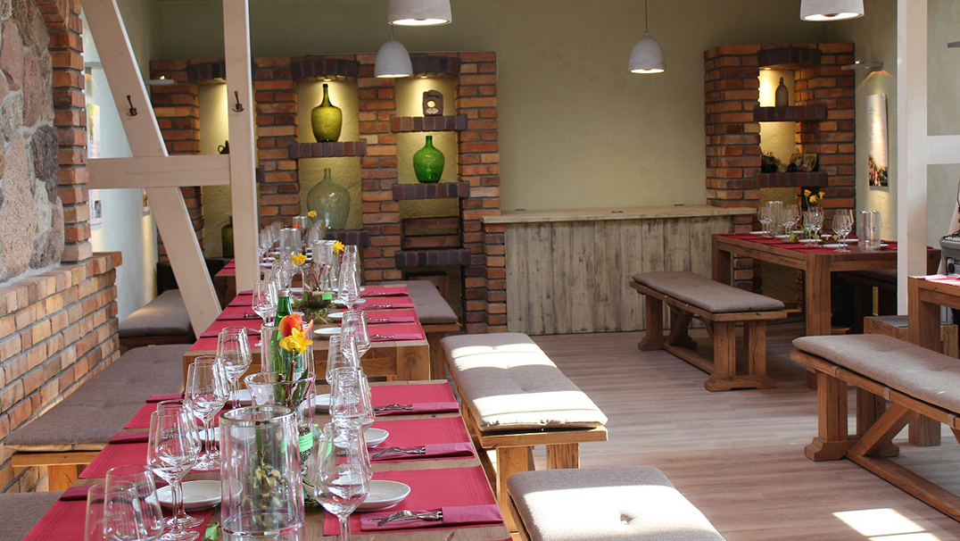 Tisch im Weingut Wobar Brandenburg